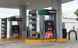 Al menos seis gasolineras cierran en Oaxaca por falta de combustible; acusan toma por parte de Sección 22 
