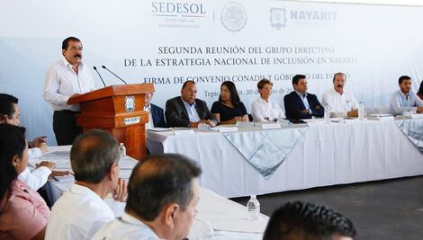 Pobreza, un desafío a la paz, la gobernabilidad y democracia en México: Sedesol