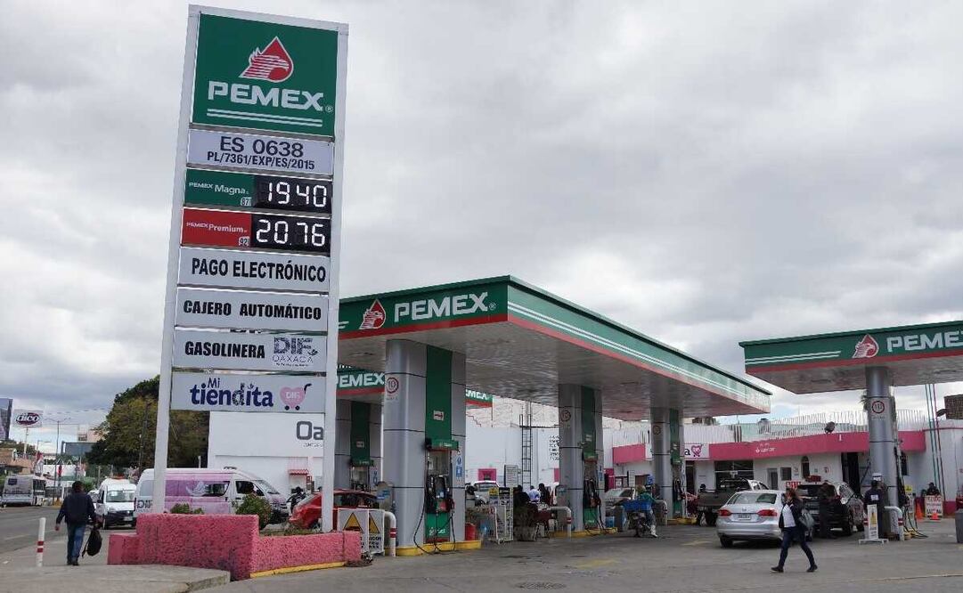 DIF Oaxaca despide a 26 trabajadores de gasolinera que exigían mejores condiciones laborales. Foto: Archivo
