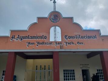 Renuncia Atenógenes Jiménez, edil de Loxicha, acusado presunto responsable del asesinato a activista