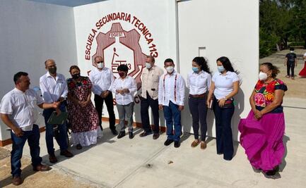 Entregan primera escuela que fue reconstruida por una empresa eólica; en total serán 50