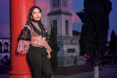 Yalitza Aparicio impacta con transparencias en revista mexicana