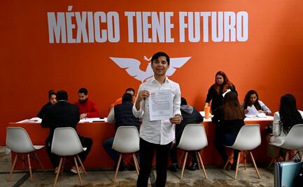 Enrique Vives, oaxaqueño y activista de la comunidad LGBTIQA+, busca candidatura para diputado en CDMX