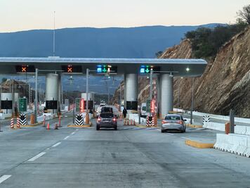 Rechazan el aumento de la tarifa del peaje en la súper carretera Oaxaca-Puerto Escondido