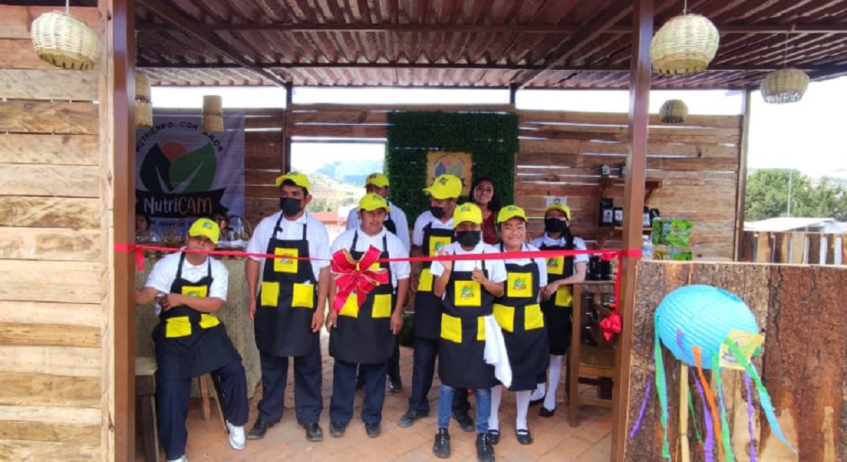 Con productos hechos por personas con discapacidad, abren tienda en la Mixteca de Oaxaca
