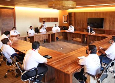 Se implementarán lineamientos para seguridad y trabajo digno de personal de salud durante contingencia: Murat