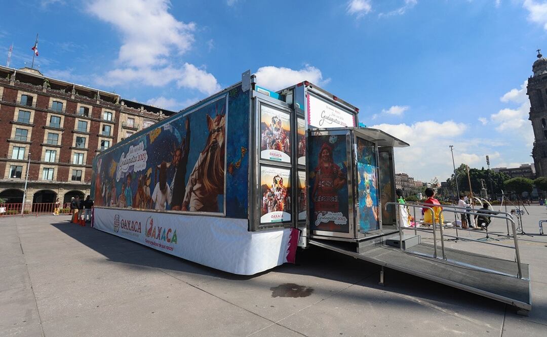 Oaxaca llega al Zócalo de la CDMX con una proyección de cine. Fotos: Especiales