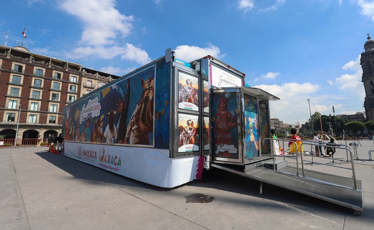 Oaxaca llega al Zócalo de la CDMX con una proyección de cine. Fotos: Especiales