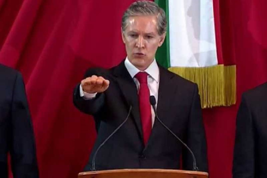 Del Mazo protesta como gobernador de Edomex