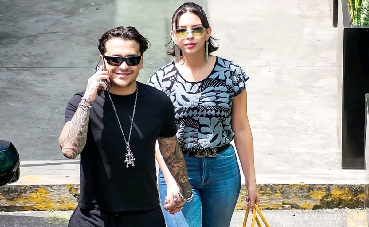 Ángela Aguilar divide opiniones al usar blusa mazateca de Oaxaca; así son los bordados de esta región