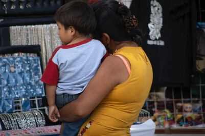 ¿Conoces a padres que adeuden pensión a sus hijos? Llaman a denunciarlos con tendedero en Oaxaca