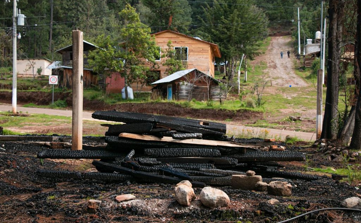Gobierno de Oaxaca promete que aplicará la ley tras emboscada que dejó 5 muertos en la Mixteca. Foto: Juana García