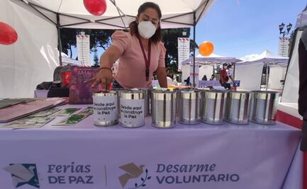 Cambian armas por dinero en Desarme voluntario en Oaxaca; intercambian juguetes bélicos por interactivos