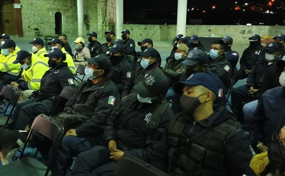Tras paro de 12 horas, aumentan salario a 60 policías municipales de Tlaxiaco, Oaxaca