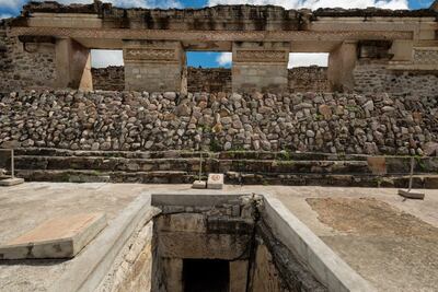 Descubre los enigmas ocultos en las catacumbas de Mitla, la "ciudad de los muertos" de Oaxaca