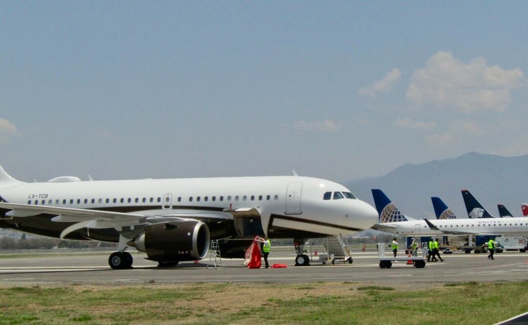 Aeropuerto de Oaxaca opera con normalidad; Sección 22 llama a marchar contra represión al magisterio. Foto: Archivo