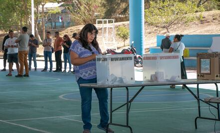 Suman 11 carpetas de investigación por amenazas, violencia y compra de votos en elección en Oaxaca