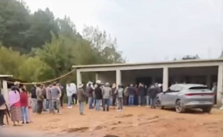 Privan de la libertad a alcalde municipal en Oaxaca y a periodista que realizaba cobertura