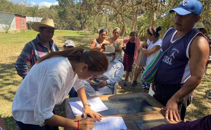 Tras cuarto día de bloqueo en vías del Transístmico, se presenta comisión del gobierno de Oaxaca