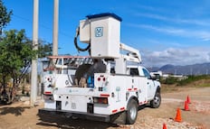 Masa de aire polar provoca fuertes vientos y lluvias en el Istmo de Oaxaca; reportan cortes de energía