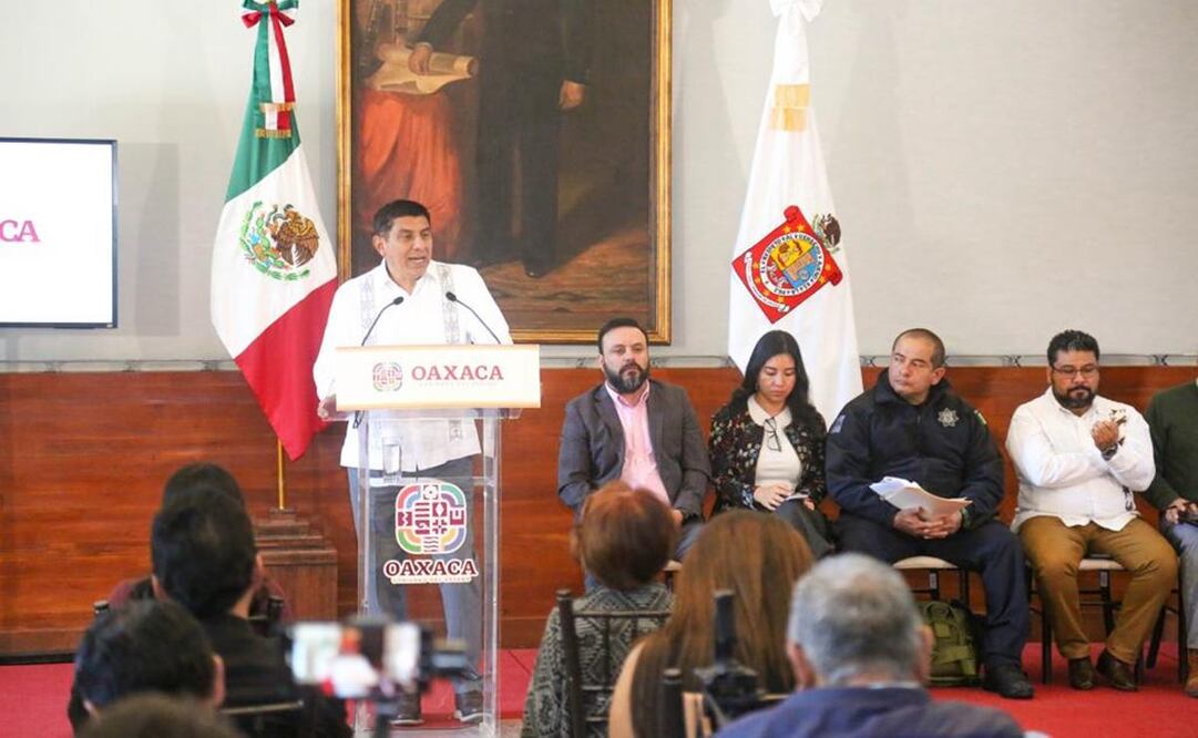 Renuncia al gobierno de Oaxaca titular del Cocitei, funcionario que causó aparatoso accidente. Foto: Especial