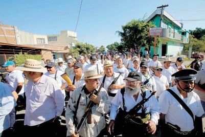 Autodefensas aún son necesarias: expertos en seguridad