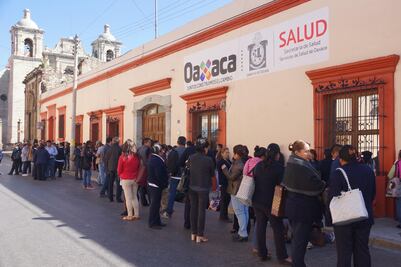 Trabajadores de salud piden atención a hospital de Huajuapan