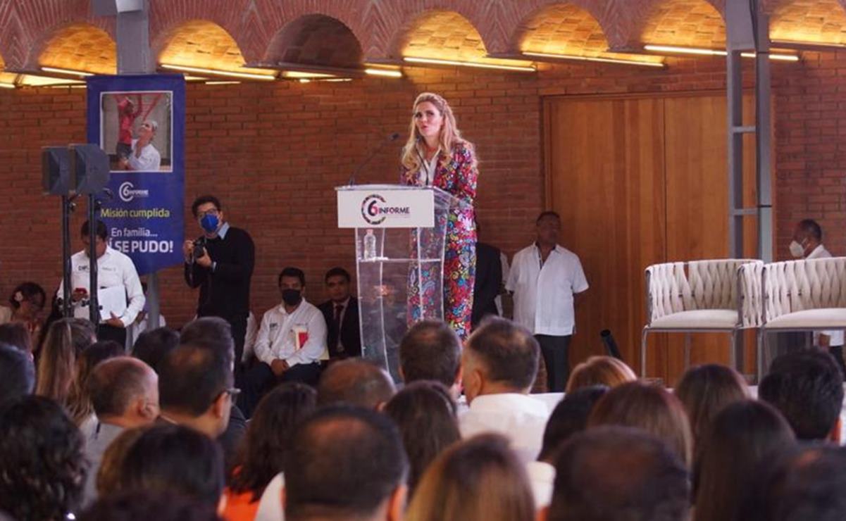En su último informe como presidenta del DIF Oaxaca, Ivette Morán destaca “ejemplo y disciplina” de Murat. Foto: Edwin Hernández