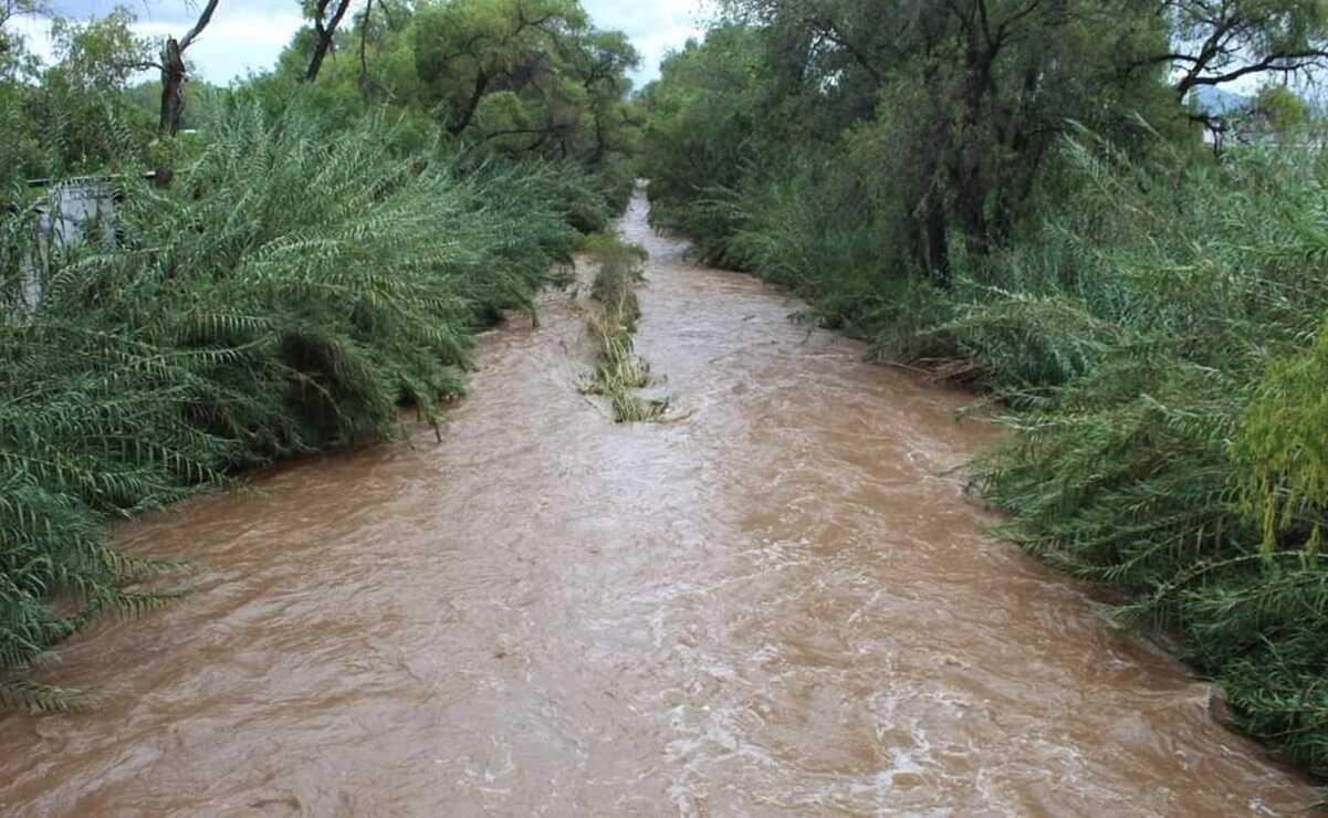 Deslaves, derrumbes y crecidas de ríos por lluvias en la Mixteca de Oaxaca incomunican comunidades