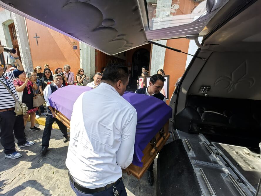 Sepelio de la activista Sandra Domínguez, víctima de desaparición en Oaxaca. Foto: Edwin Hernández
