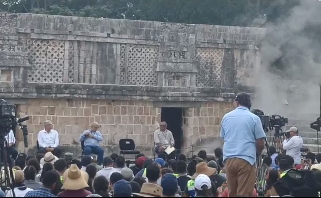 Se registra cortocircuito en visita de AMLO a zona arqueológica de Uxmal. Foto: Pedro Villa y Caña