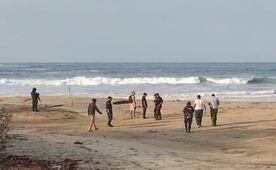 Encuentran cuerpo de una mujer en playa Aragón, Oaxaca; tenía signos de violencia