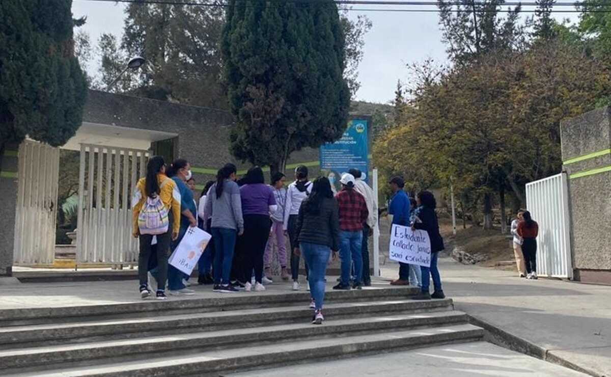 Denuncian a alumnas por intento de homicidio de compañera en la Normal de Tamazulápam, Oaxaca. Foto: Especial