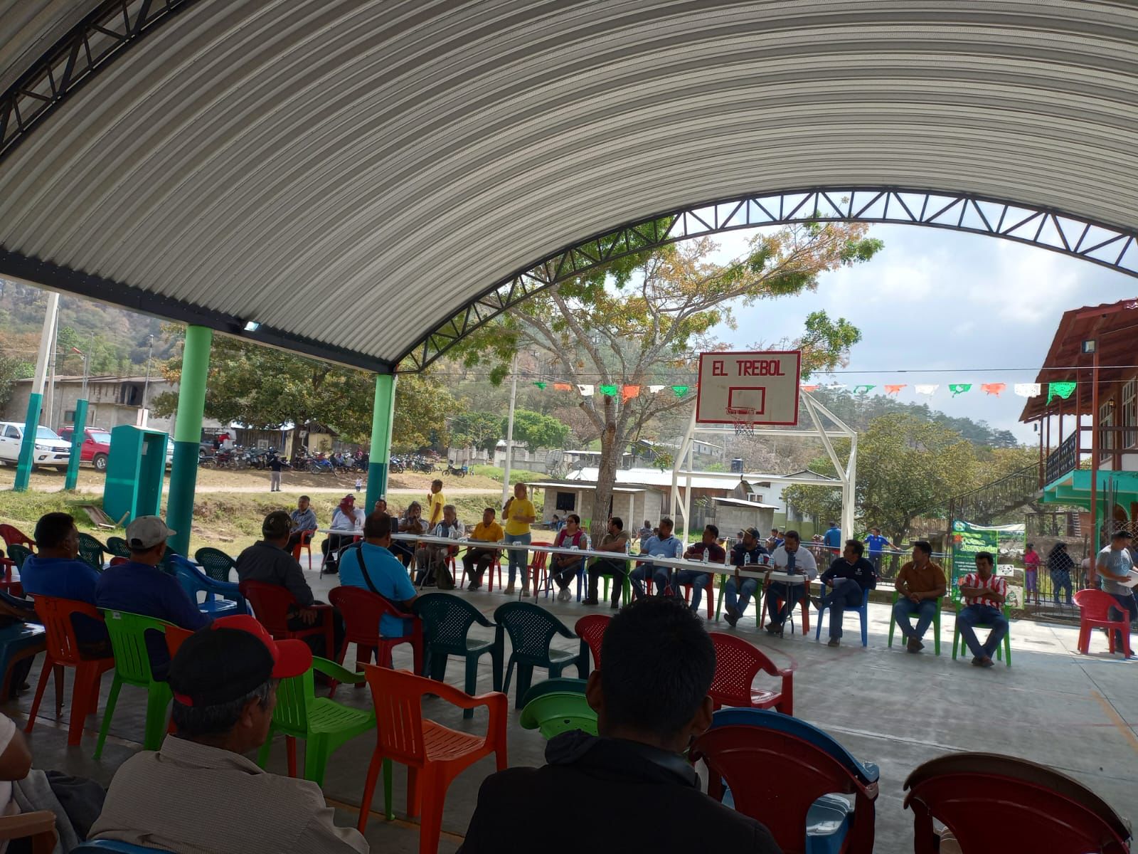 Comuneros y autoridades refuerzan acciones para prevenir incendios en Los Chimalapas