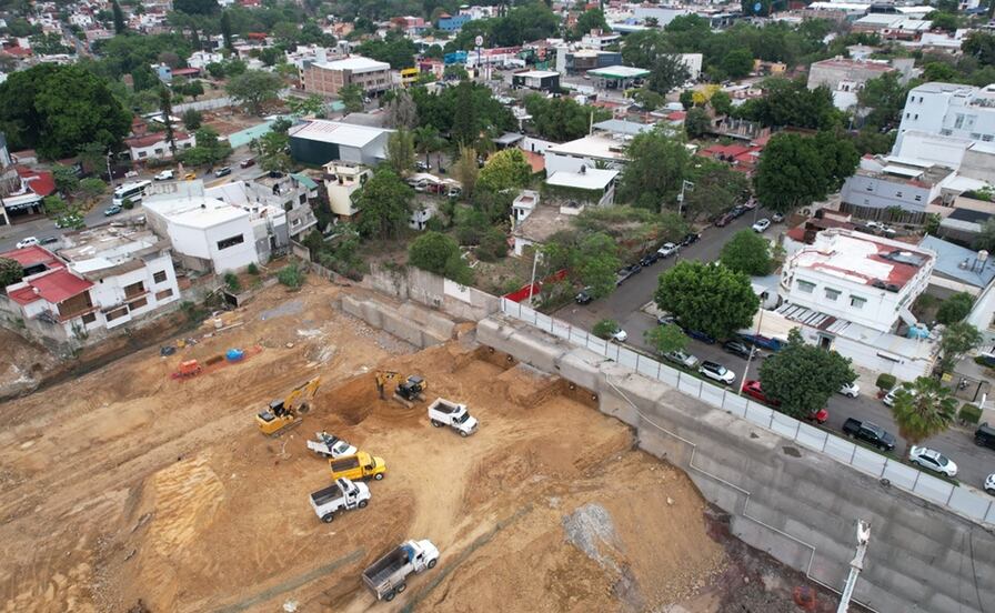 Vecinos acusan complicidad del edil Raymundo Chagoya con Fibra Danhos por apropiación de calle pública en Oaxaca