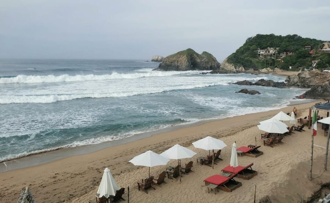 Zipolite se suma a suspensión de servicios turísticos; no cierra playas, pero no recibe a nuevos visitantes