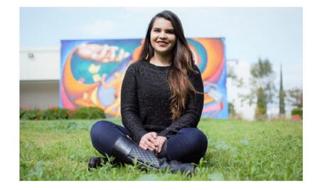 Joven mexicana entrena a niños para mundial de robótica en China