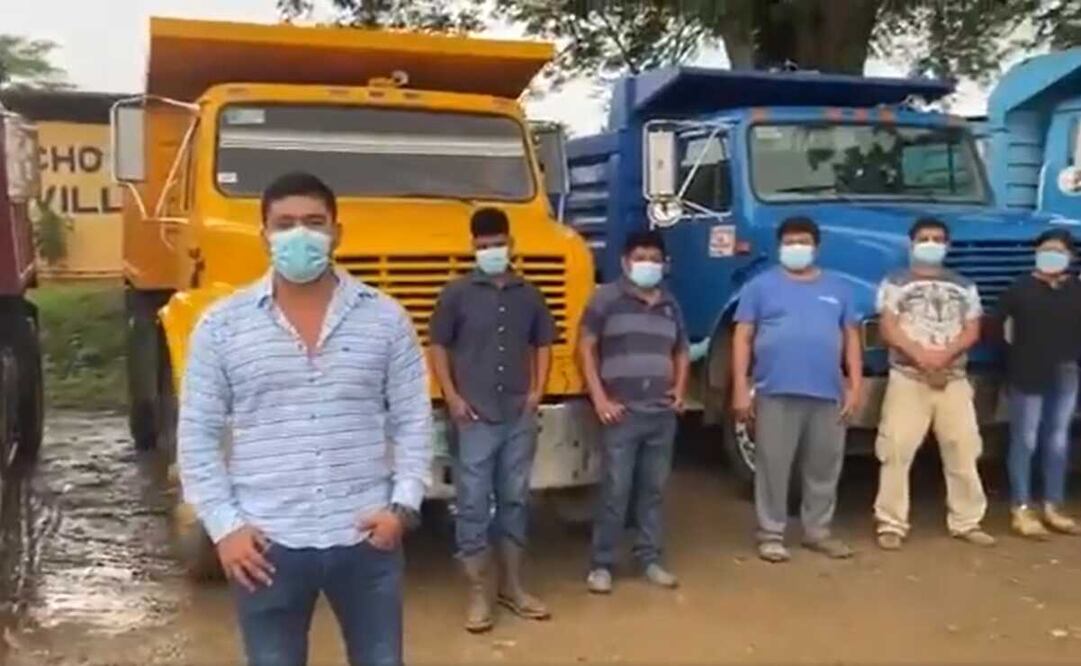 Con bloqueo carretero, materialistas de Oaxaca exigen al Interoceánico pagos atrasados por 6 meses. Foto: Captura de video