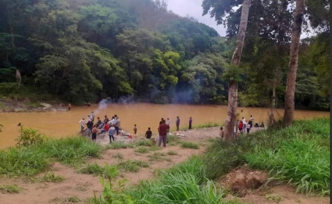 Tras lluvias en Oaxaca, río de la Sierra Sur arrastra a estudiante de secundaria que estaba de excursión. Foto: Especial