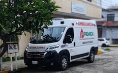 Pemex entrega ambulancias nuevas en  Juchitán y Tehuantepec para la atención de trabajadores de la paraestatal