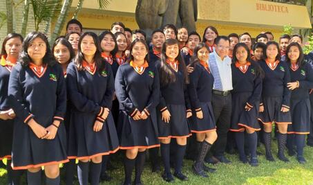 Ganan 17 alumnas oaxaqueñas la convocatoria Mujeres Líderes en STEAM