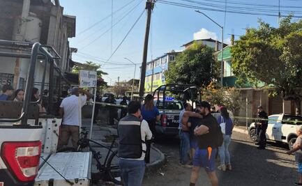 Menor mata a balazos a dos maestras en prepa de Lázaro Cárdenas, Michoacán; al parecer no lo dejaron entrar por llegar tarde