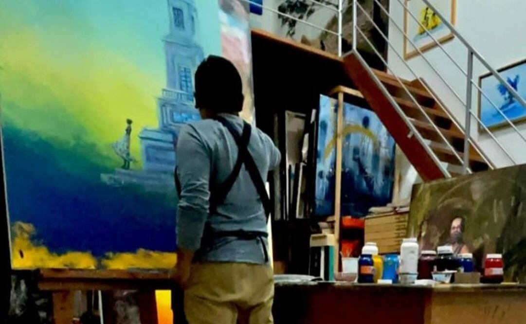 Jesús Cuevas, artista de Oaxaca, presenta en Tlaxiaco la serie pictórica “Tierra de nubes”. Foto: Especial