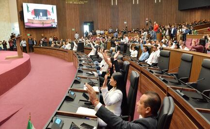 Congreso de Oaxaca aprueba reforma que prohíbe el uso de vapeadores y cigarros electrónicos