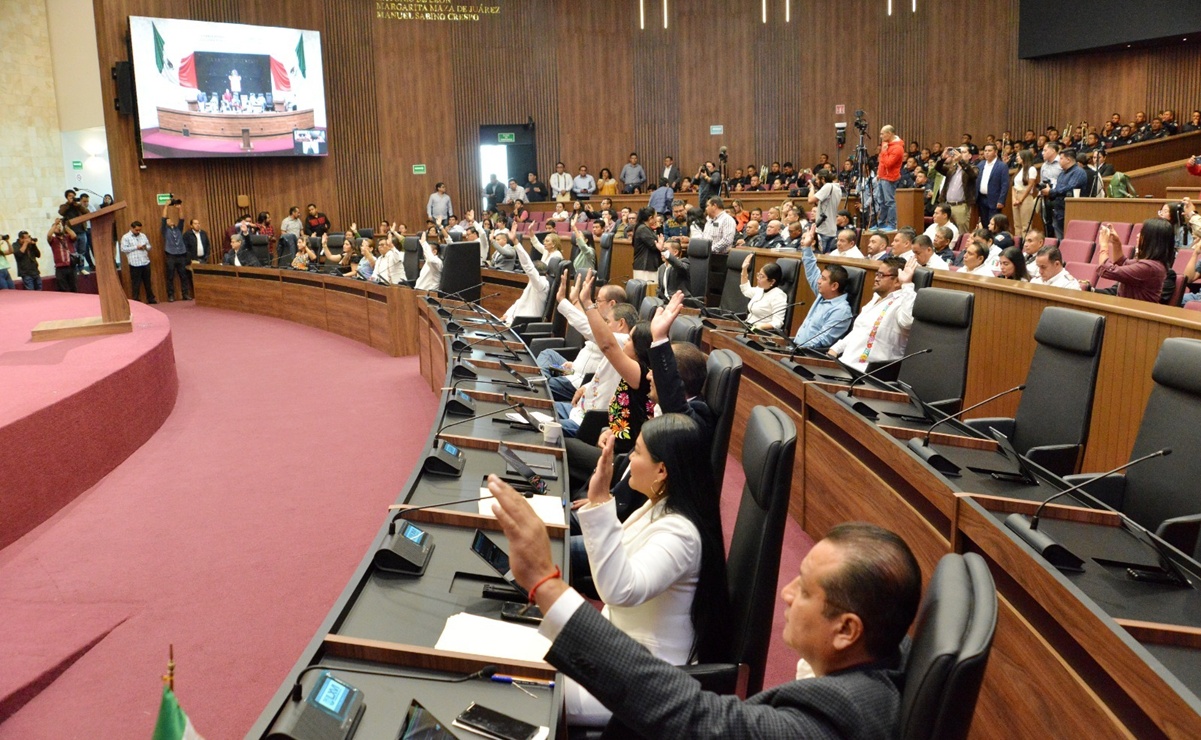 Congreso de Oaxaca aprueba reforma que prohíbe el uso de vapeadores y cigarros electrónicos