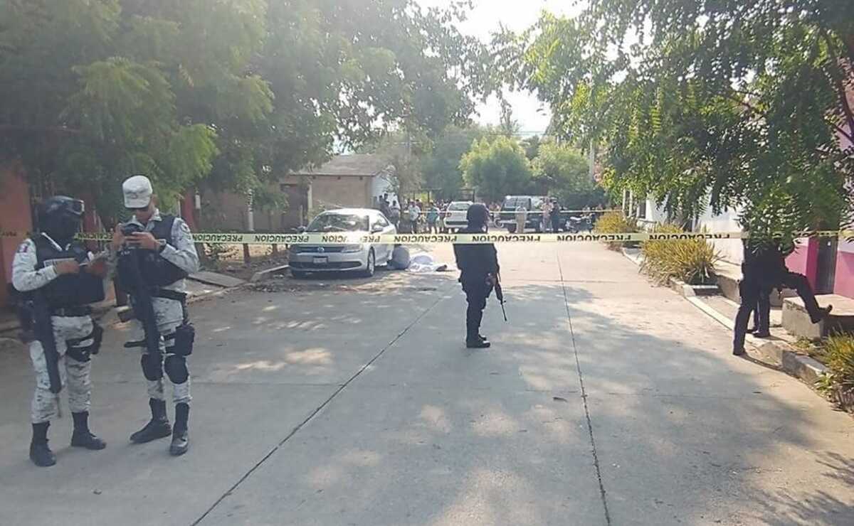 Asesinan a balazos a director del Cobao en calles de Tapanatepec, Oaxaca