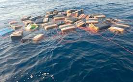 La Marina asegura 2 toneladas de cocaína en el Golfo de Tehuantepec 