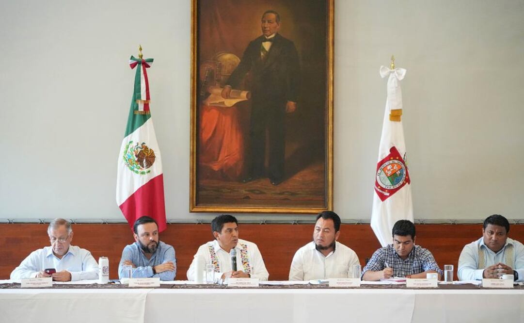 Gobierno de Oaxaca y Sección 22 instalan grupo para crear nueva ley estatal de educación. Foto: Especial