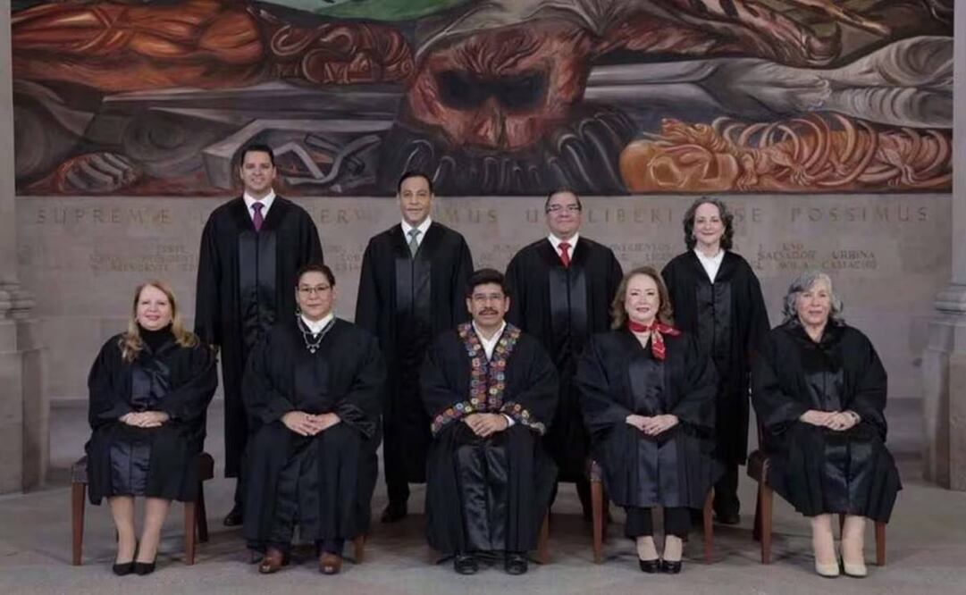 Los nuevos ministros Hugo Aguilar Ortiz, María Estela Ríos González , Sara Irene Herrerías, Irving Espinosa Betanzo, Aristides Rodrigo Guerrero y Giovanni Azael Figueroa. Foto: Especial