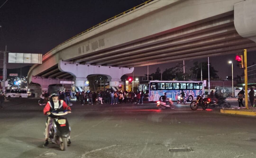 Sindicato de la UABJO se va a paro de 24 horas; Citybus denuncia penalmente secuestro de unidad. Foto: Christian Jiménez